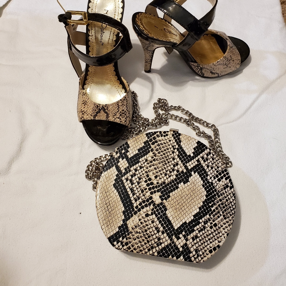 Hard case  round snake skin print round bag